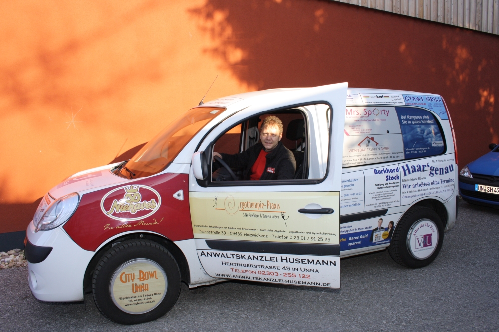 Lieferwagen des Supermarktes